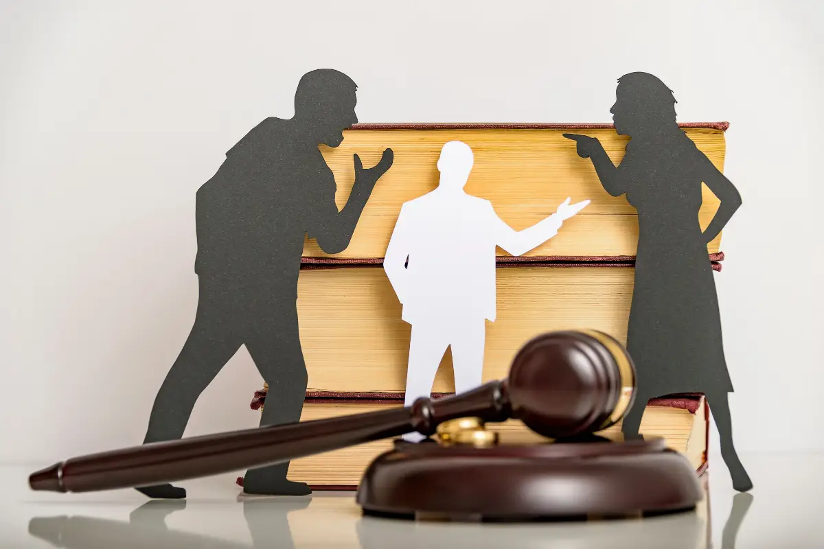 İngiltere’de Ticari Anlaşmazlık Çözümü: Mahkemeye Alternatif Yöntemler İngiltere’de Ticari Anlaşmazlık Çözümü: Mahkemeye Alternatif Yöntemler